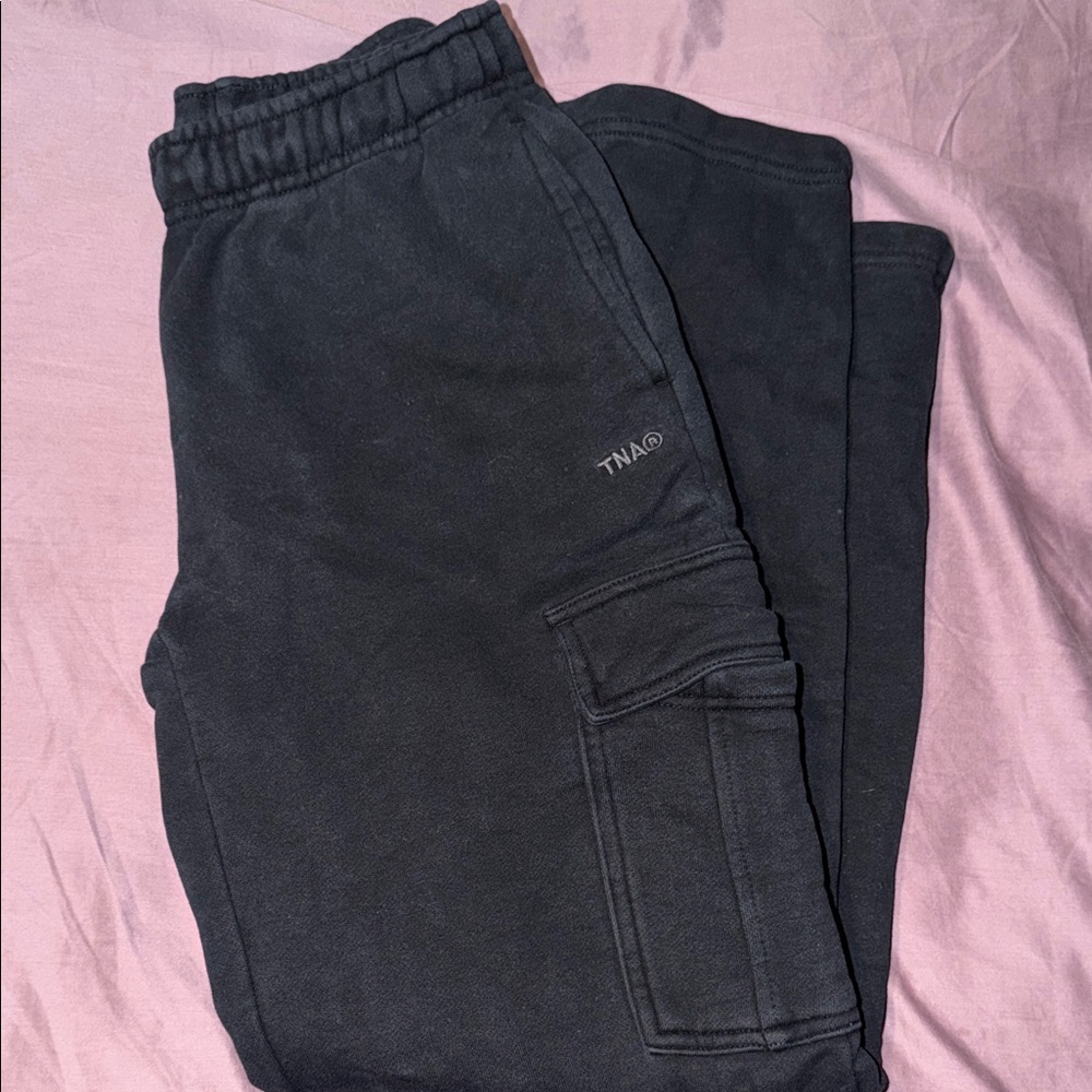 Aritiza TNA Black Cargo Pants
